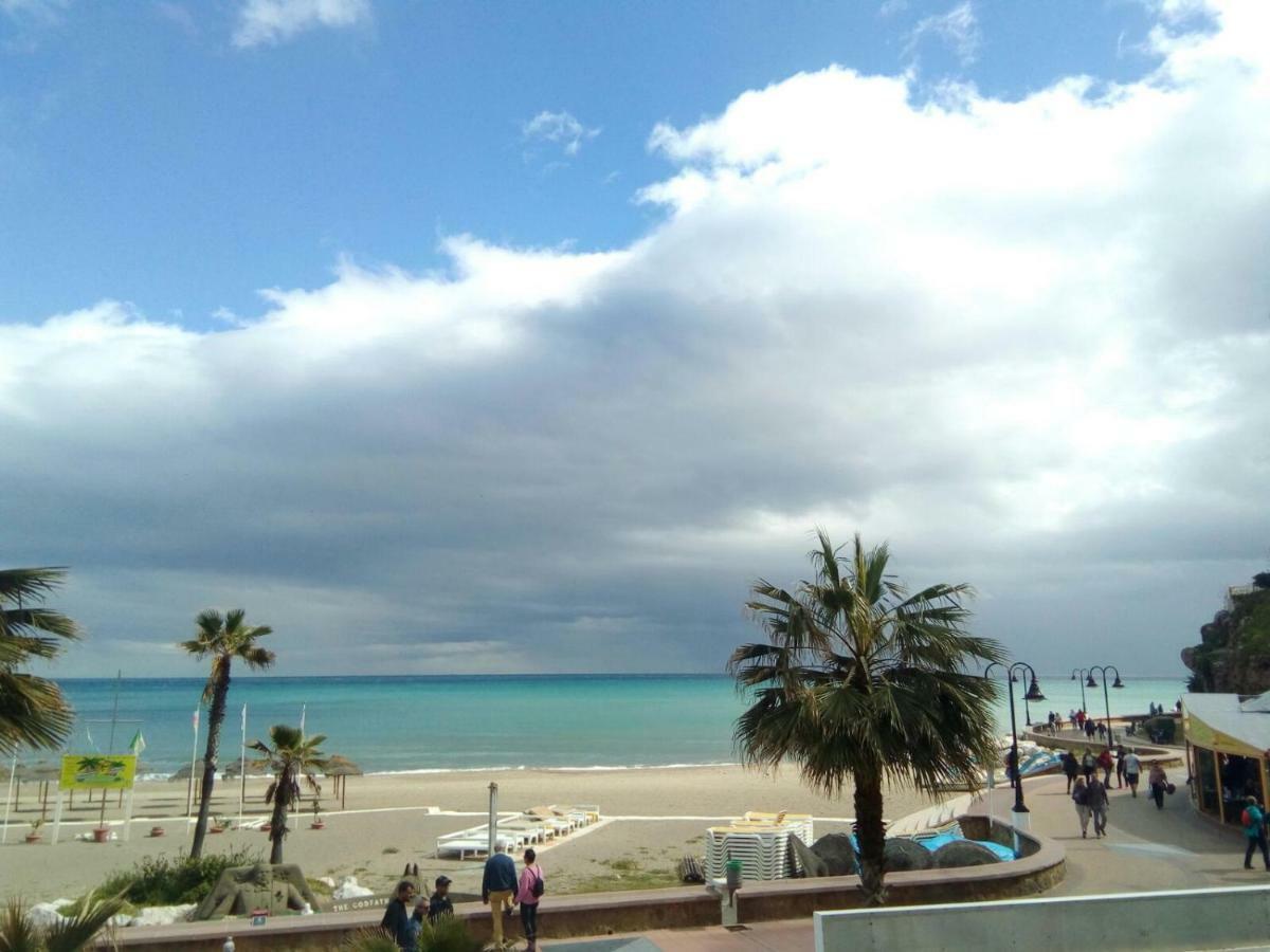 Nuevo Roca Chica, Primera Linea Playa,托雷莫利诺斯 外观 照片